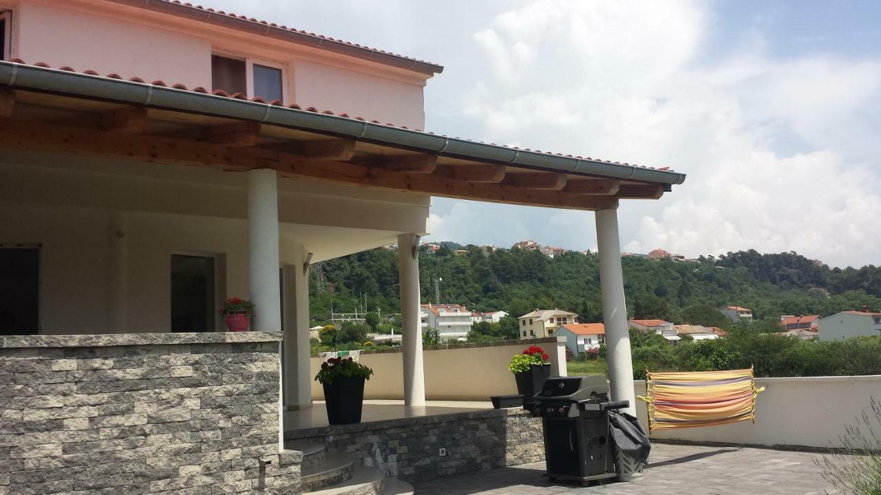 Nina Villa Rab Town Esterno foto