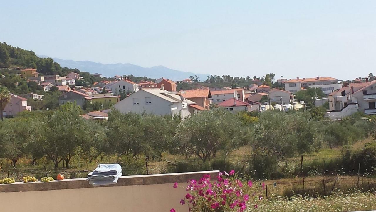 Nina Villa Rab Town Esterno foto