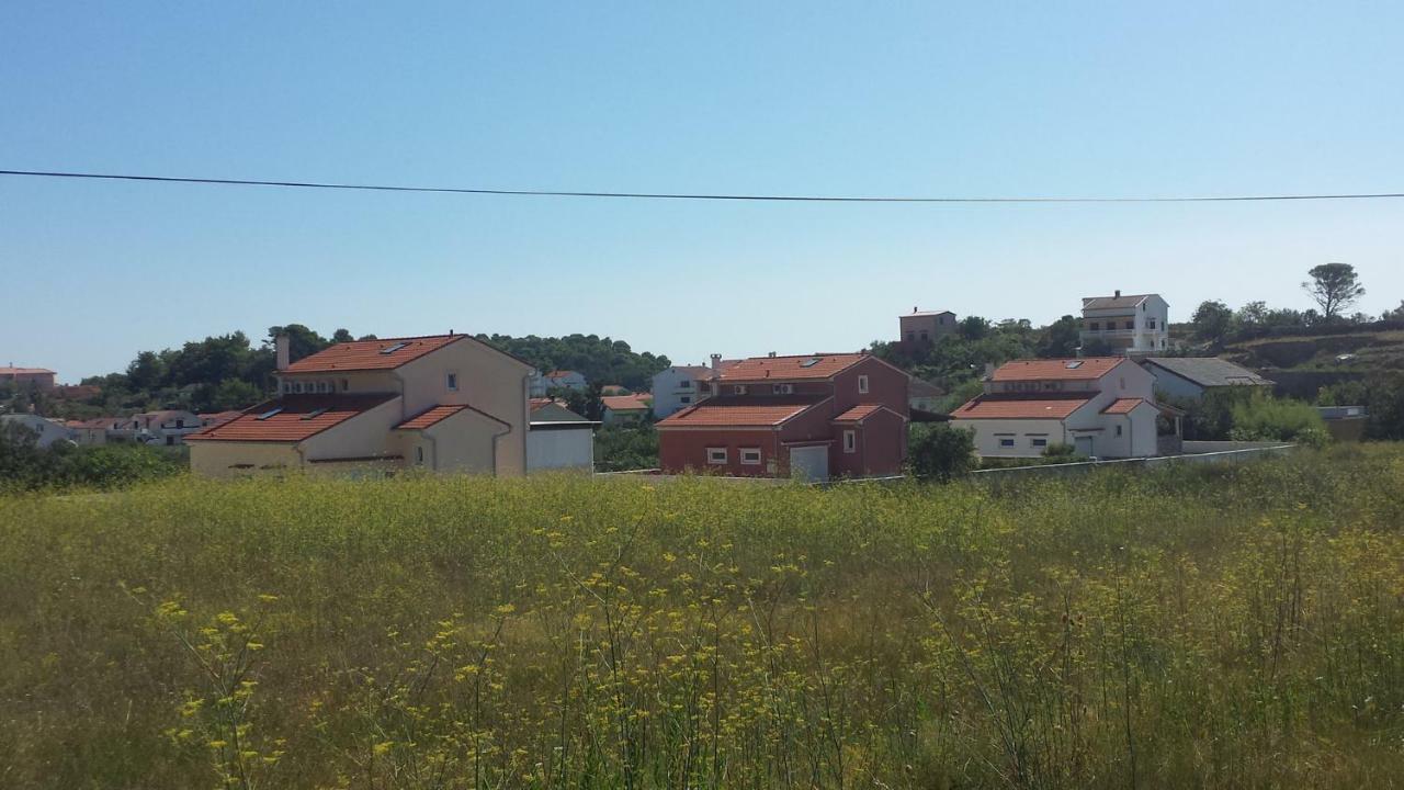 Nina Villa Rab Town Esterno foto